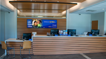 In branch Video Wall_Personal Loan-sm